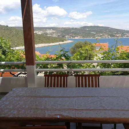 דירה By The Sea Cove Ostricka Luka, - 13709 רוגוזניצה