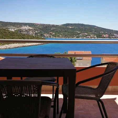 By The Sea Cove Ostricka Luka, - 13709 דירה